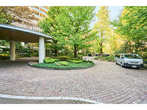 エントランス　メインエントランス