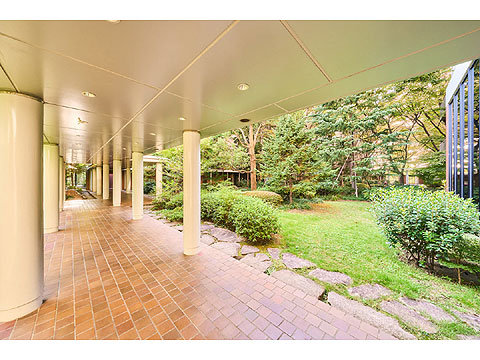 その他共用部　中庭