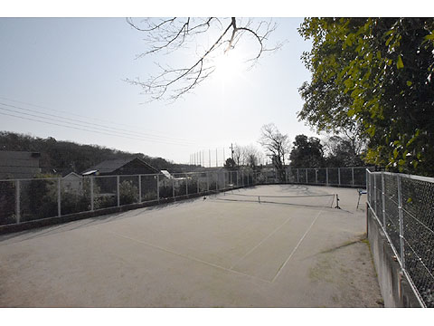 その他共用部 敷地内テニスコート