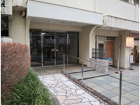 駐車場　エントランス (2)