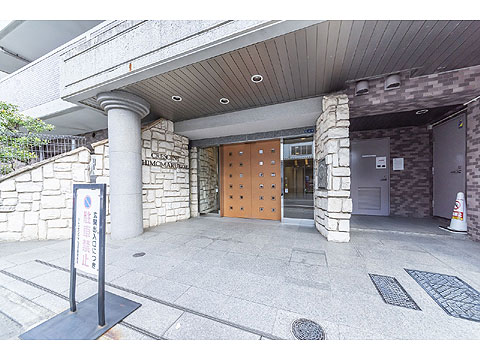 エントランス　正面エントランス