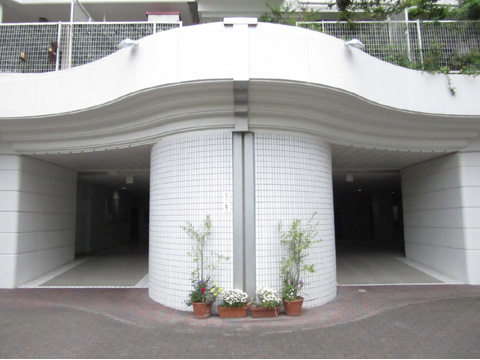 エントランス B棟エントランスアプローチ