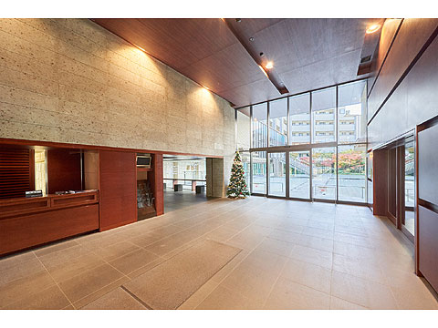 ロビー　241208_atlasshimurasanchom