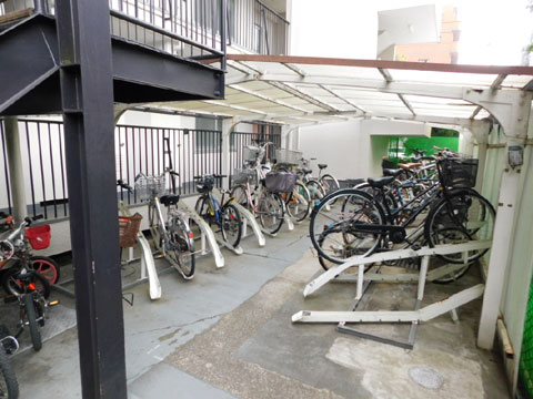 その他共用部　屋根付きの駐輪場です（年額６，０００円）。