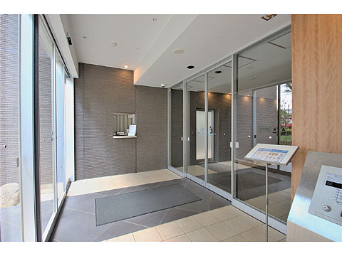 エントランス　風除室