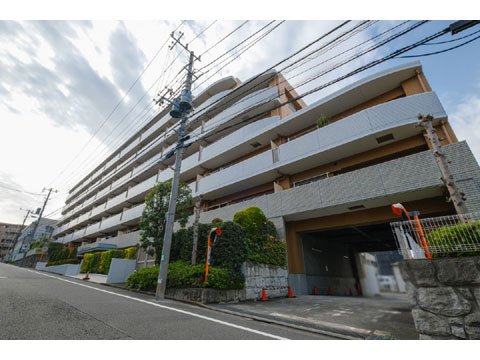 現地外観写真 ライオンズヒルズ多摩永山弐番館-5