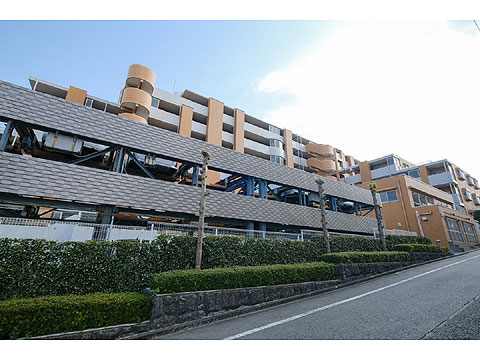 現地外観写真 ライオンズヒルズ多摩永山弐番館-8