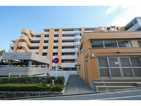 現地外観写真 ライオンズヒルズ多摩永山弐番館-9