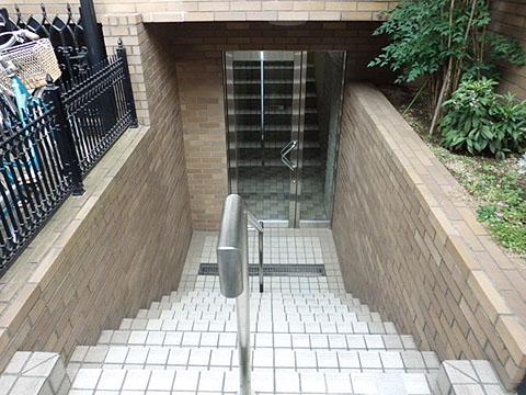 その他共用部　エントランス2