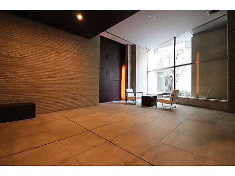 ロビー クレヴィア中目黒の共用部 (1)