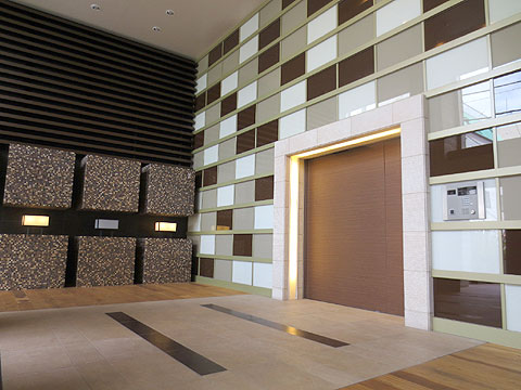 エントランス　エントランスホール