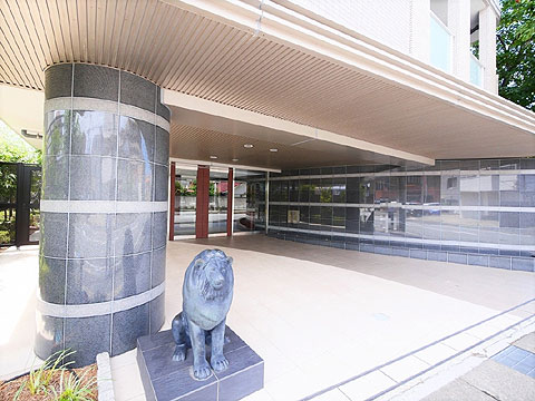 現地外観写真　エントランス