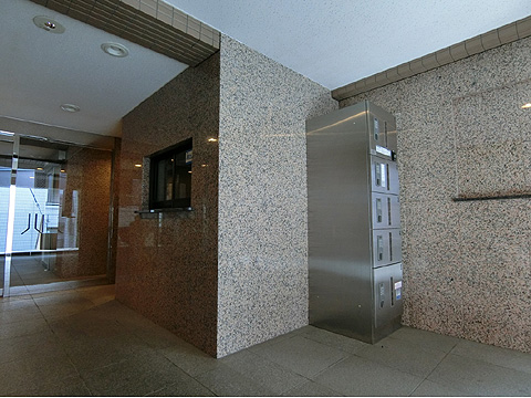 エントランス オートロックがございます