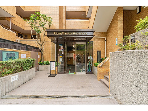 エントランス　エントランス