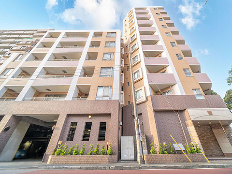 現地外観写真　ライオンズグローベル横濱鶴見