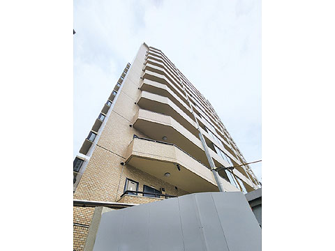 現地外観写真 建物外観