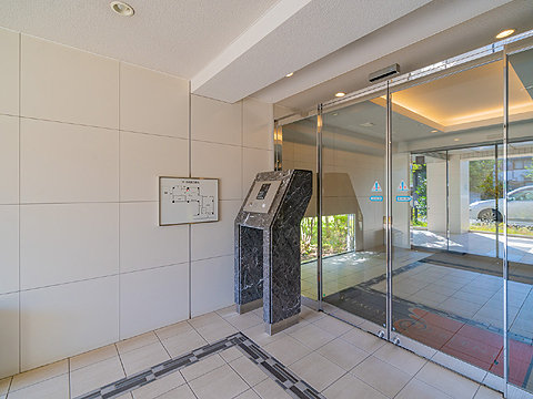 エントランス プレジール世田谷上馬