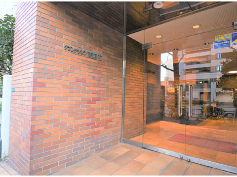 エントランス　2駅3路線利用可能　平坦アプローチ