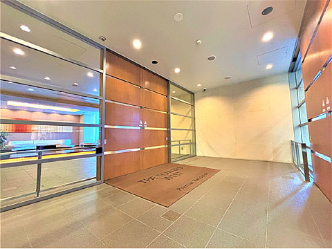 エントランス 2階風除室