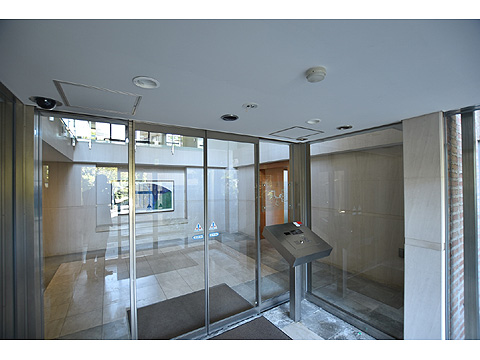 エントランス サウスヒル側エントランス