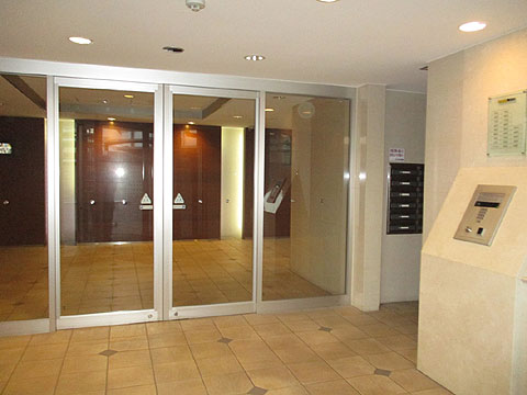 エントランス　エントランス〔オートロック〕