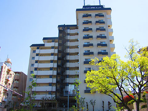 現地外観写真 建物外観(北西側)