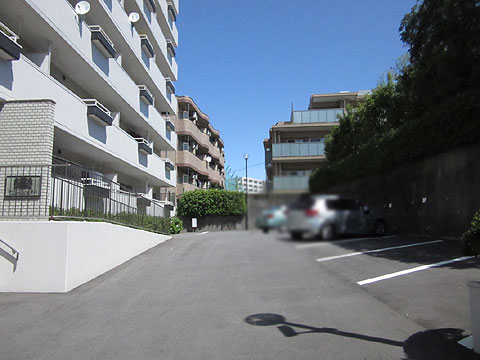 その他共用部 敷地内平面駐車場