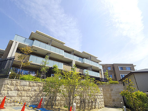 現地外観写真　西棟