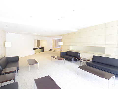 ロビー　ソファーを配したロビーラウンジ