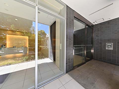 その他共用部　オートロック付のエレベーターホール