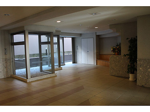 エントランス　エントランスホール