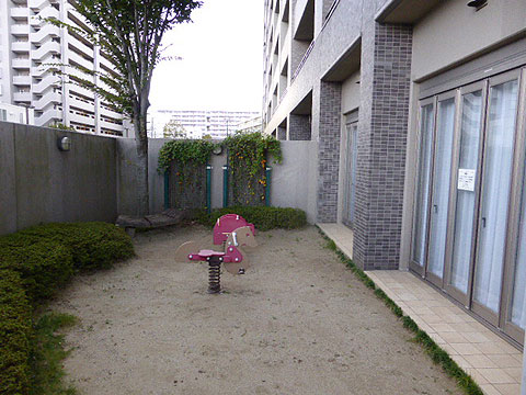 現地土地写真 トットロット(小広場)