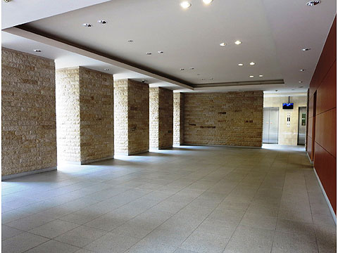 ロビー 1階ロビー