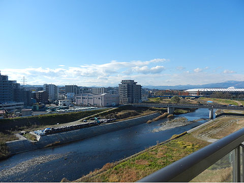 その他共用部　【バルコニーからの眺望】七北田川を望むバルコニ