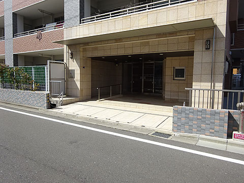 エントランス　エントランス