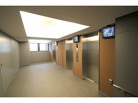 その他共用部　エレベーターは３基（共用部）