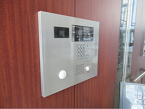 その他共用部 非接触型キー採用のオートロック