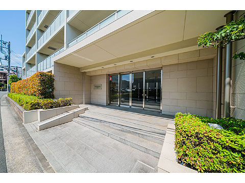 エントランス　エントランスポーチ