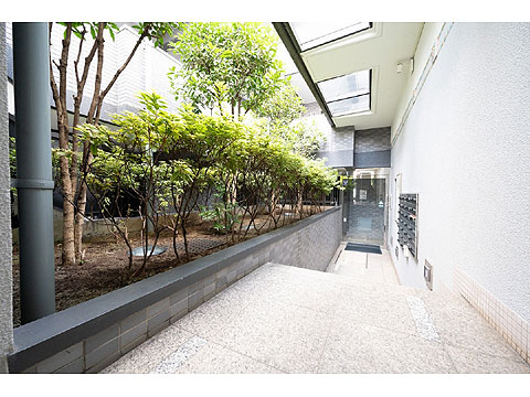 その他共用部 エントランス内部(共用部)