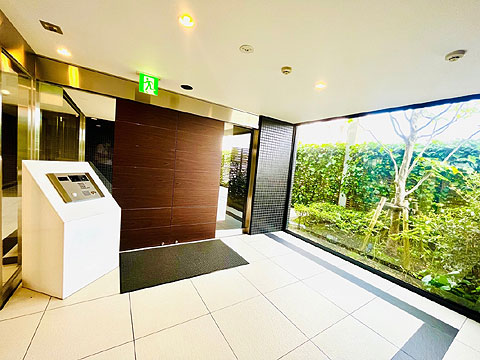 エントランス エントランス