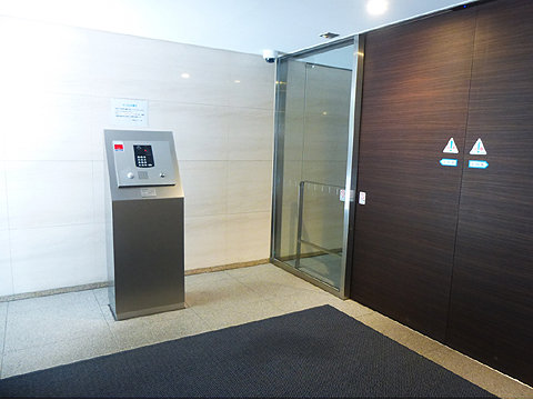 エントランス　P1100837