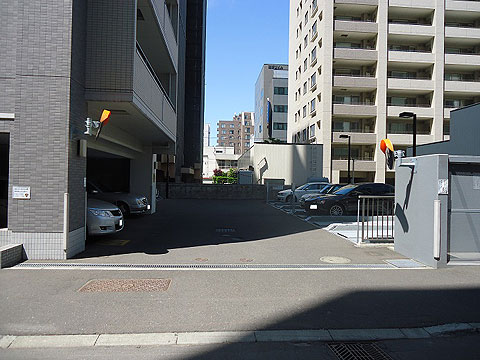 その他共用部 敷地内駐車場