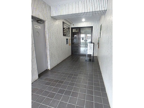 ロビー 安心のオートロック完備