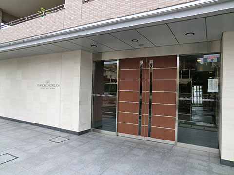 エントランス　エントランス前