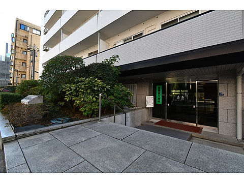 現地外観写真 エントランス外観2