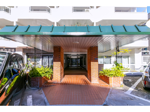 エントランス オートロック・宅配ボックス