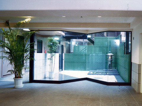 その他共用部 エントランス2