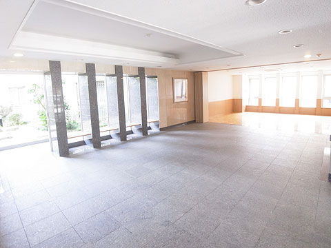 エントランス　エントランスホール