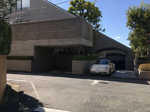 エントランス　エントランスアプローチモザイク処理済み