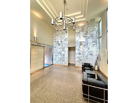 エントランス　エントランスホール